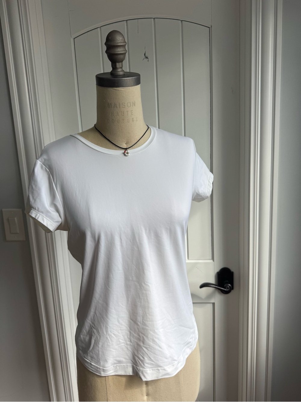 Banana Republic Off White Short Sleeve Crewneck Stretch Tee Size M
